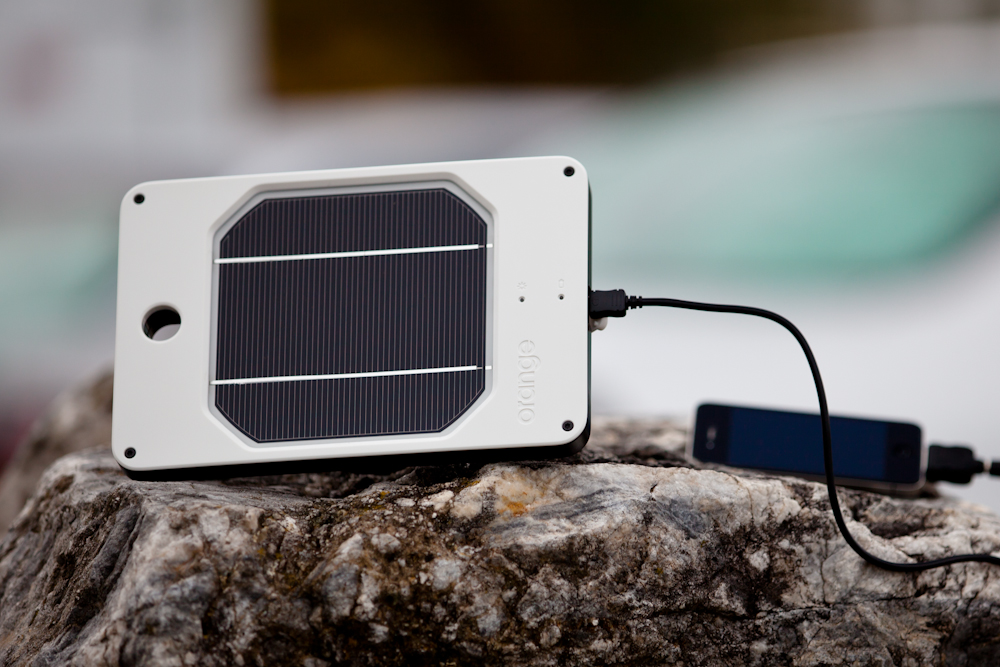 Solar Chargers: Harnessing Nature’s Power (image credits: wikimedia)