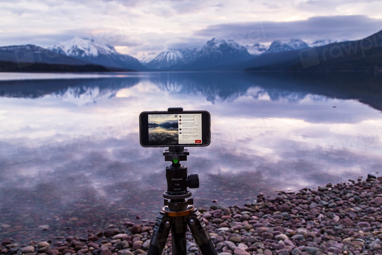 Media’s Influence on the Perception of Travel (image credits: rawpixel)