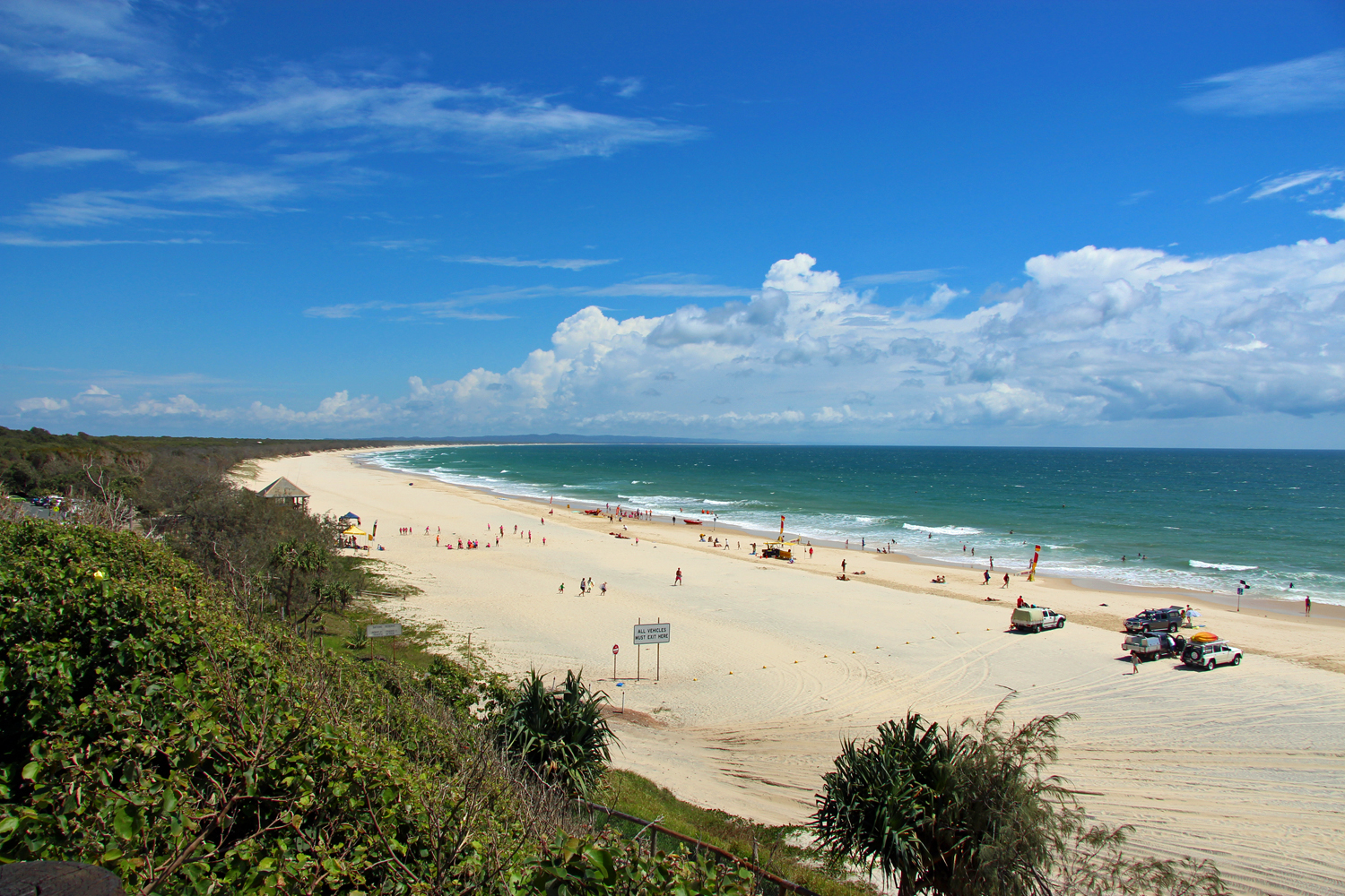San Diego California Sunshine and Surf (image credits: wikimedia)