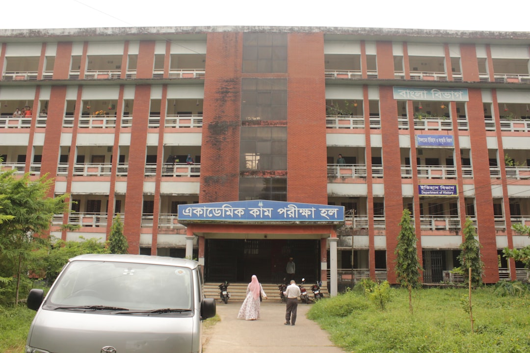 Healthcare: Public Systems and Private Options (image credits: unsplash)