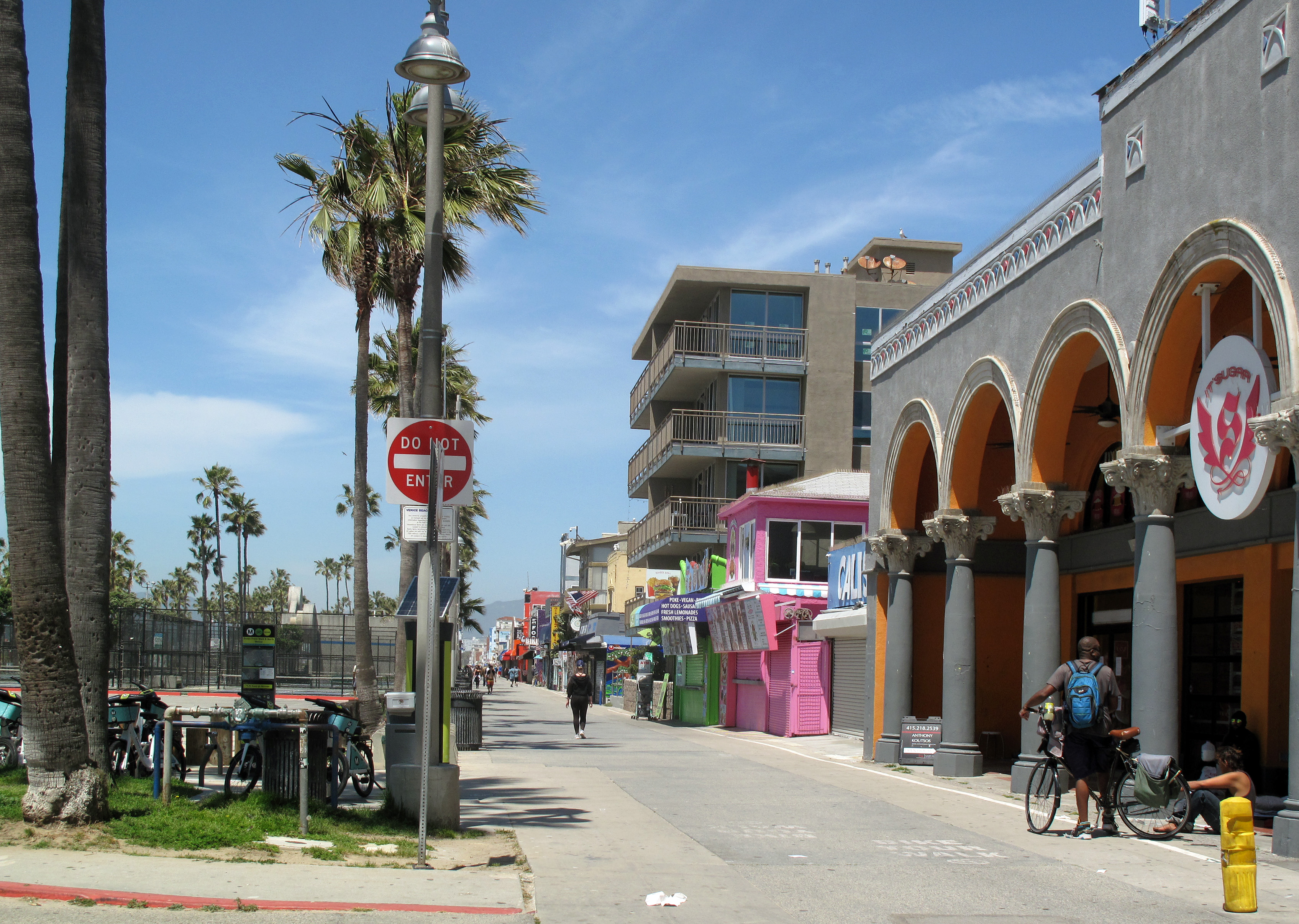 Impact on Local Businesses and Economy (image credits: wikimedia)