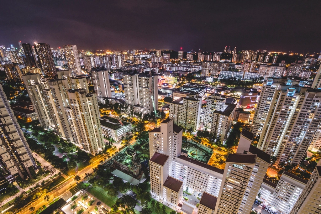 Singapore: Tiny City, Towering Prices (image credits: rawpixel)
