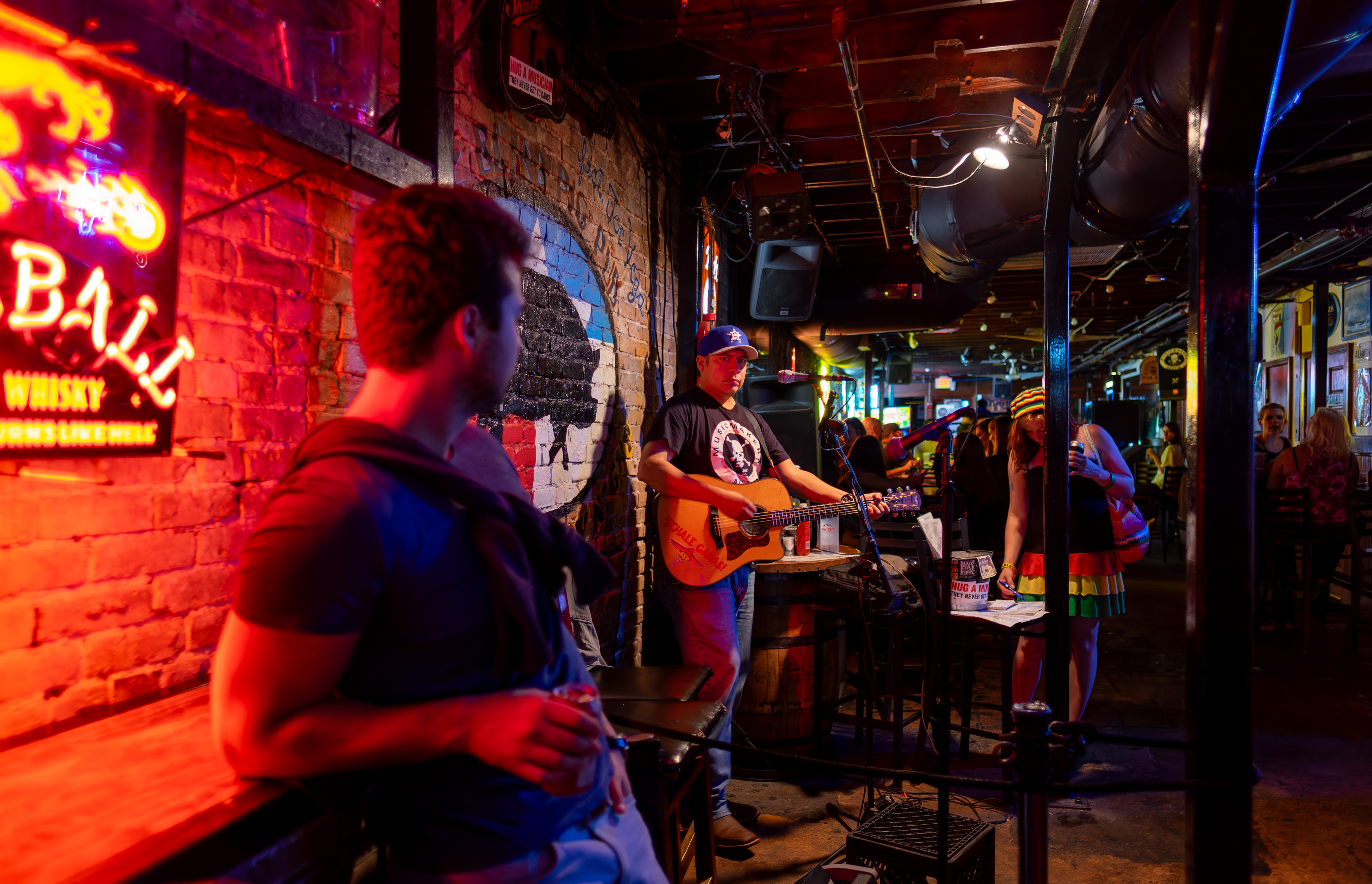 Austin Live Music and Laid Back Vibes (image credits: wikimedia)