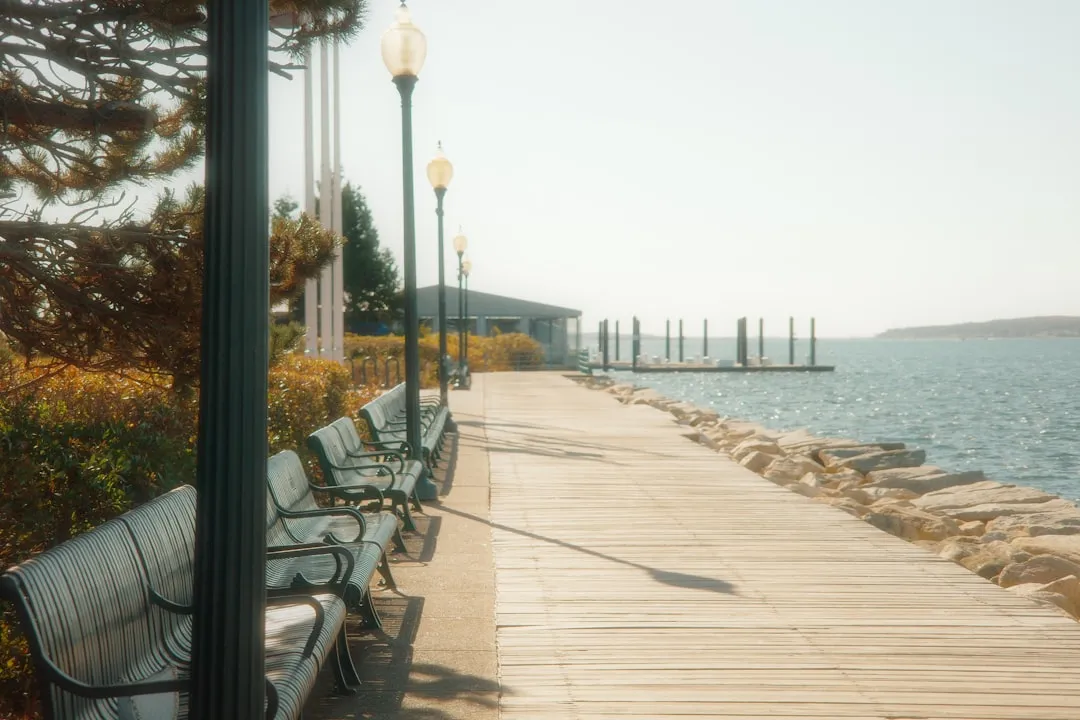 Bristol, Rhode Island: Seven Years Running (Image Credits: Unsplash)