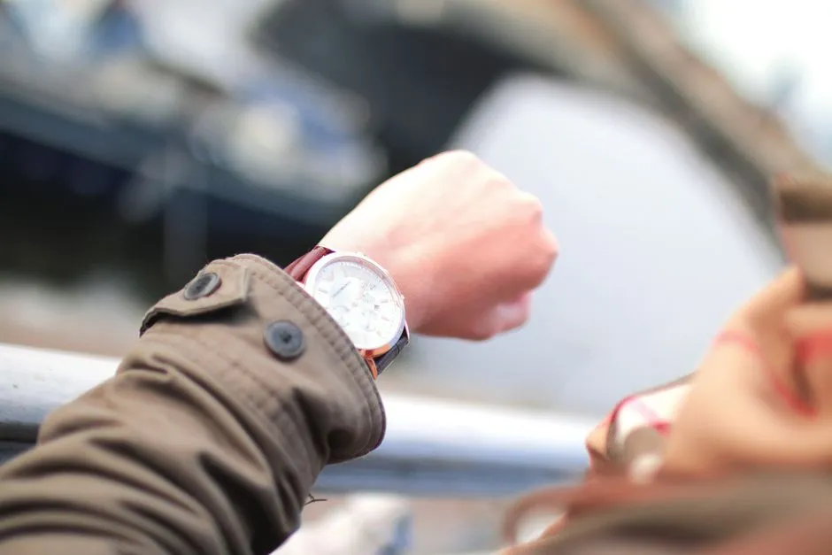 The Spontaneous Booker: Fire Signs and Last-Minute Flights (Image Credits: Pexels)