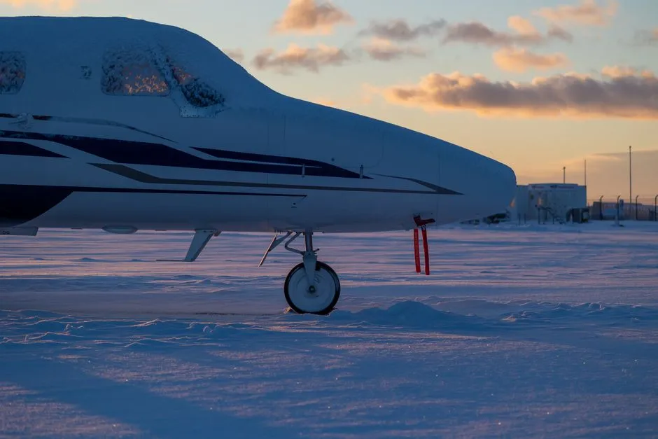 Why Ice on an Aircraft Is So Dangerous (Image Credits: Pexels)