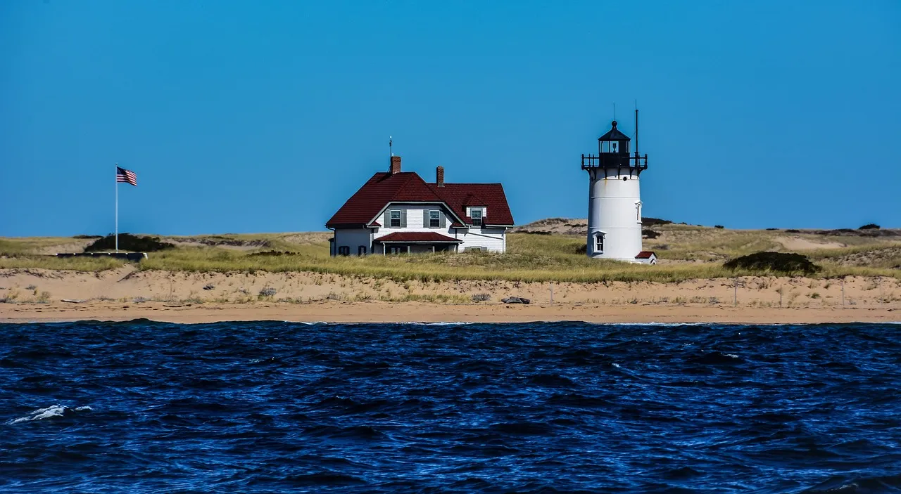 Provincetown, Massachusetts: Cape Cod's Most Dog-Obsessed Town (Image Credits: Pixabay)