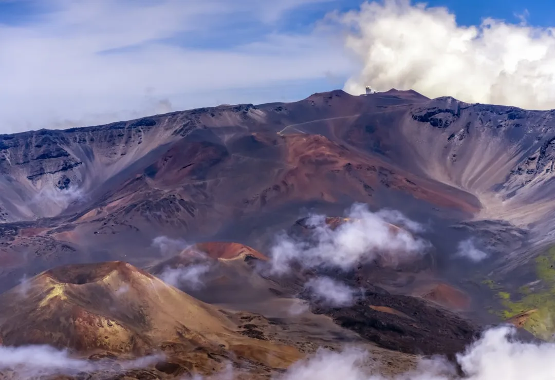 Pukalani, Maui, Hawaii: Breakfast at the Base of a Volcano (Image Credits: Unsplash)
