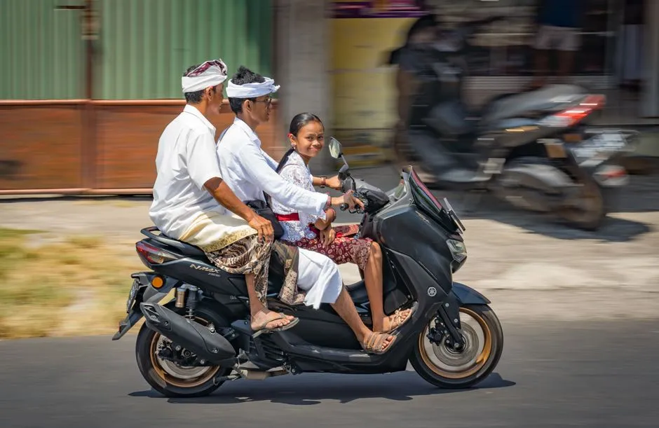 Getting There and Getting Around (Image Credits: Pexels)