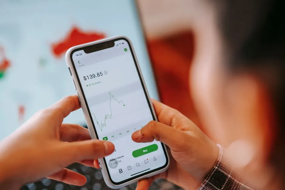 Turn On Price Tracking for Any Route (Image Credits: Pexels)