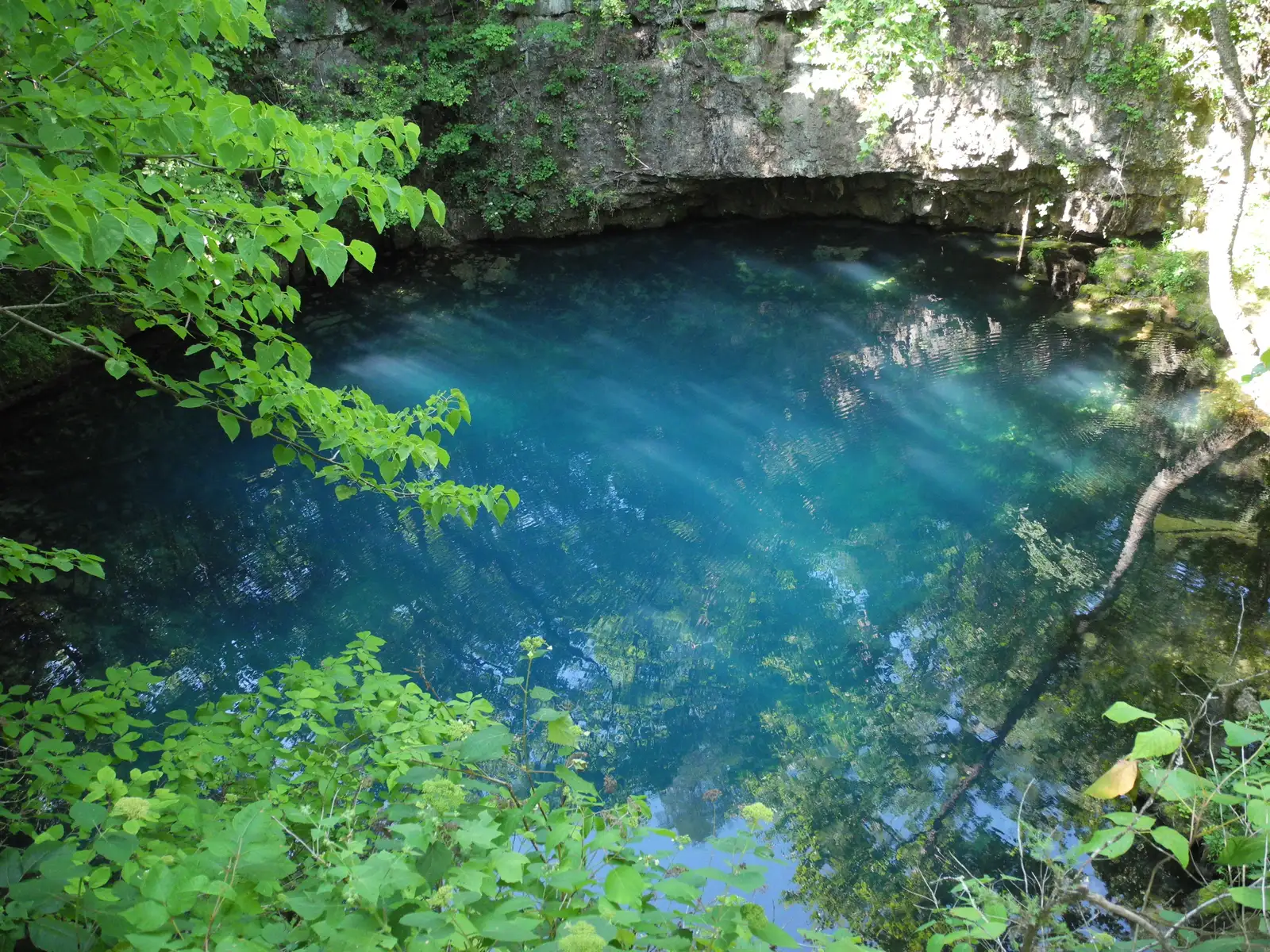 Over 4,400 Springs Hidden Across Southern Missouri (By Kbh3rd, CC BY-SA 3.0)