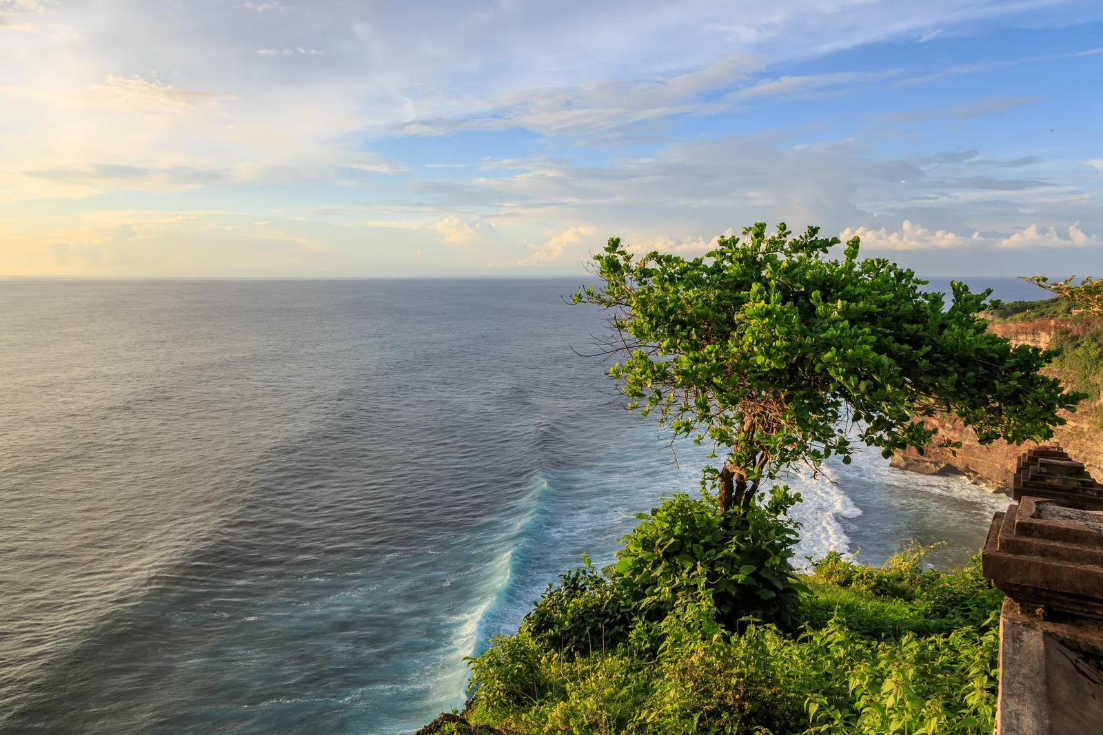 Bali, Indonesia: The Island of the Gods (By CEphoto, Uwe Aranas, CC BY-SA 3.0)