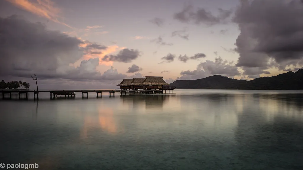 What to Look for Beyond the Price Tag (paologmb, Flickr, CC BY 2.0)