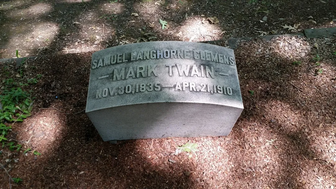 The Knight's Tombstone and the Unidentified Governor (Image Credits: Unsplash)