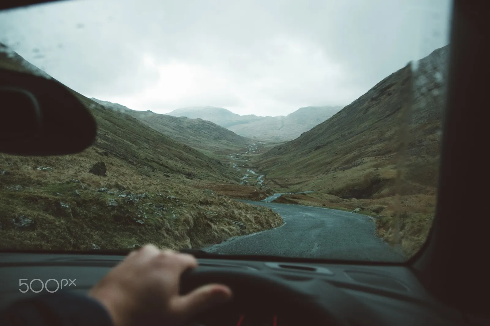 Build a Simple Pre-Trip Toll Checklist Into Your Routine (Imported from 500px (archived version) by the Archive Team. (detail page), CC BY 3.0)