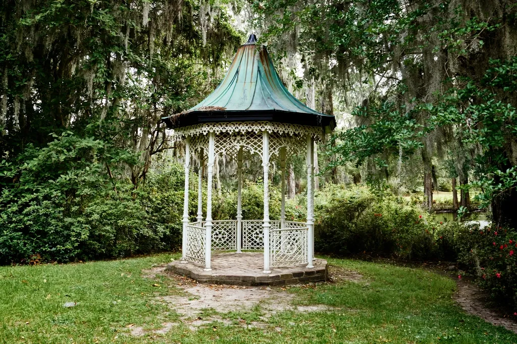 Gardens and Cultural Memory: Telling the Full Story (Image Credits: Rawpixel)