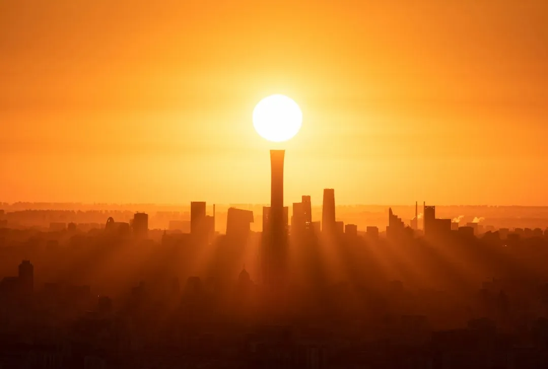 What the Permanent Daylight Saving Time Debate Reveals About Sunset Inequality (Image Credits: Unsplash)