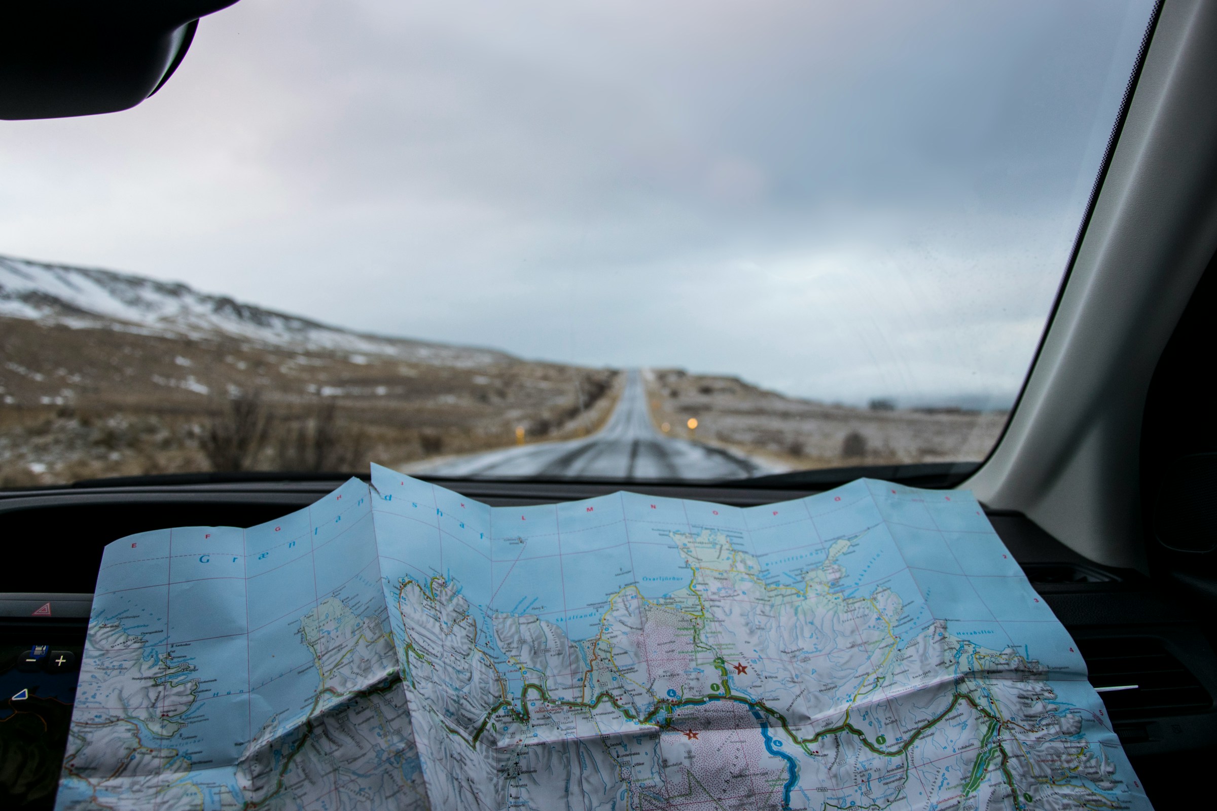 Why We Miss the Unplanned "Scenic Route" (And How GPS Completely Killed It)