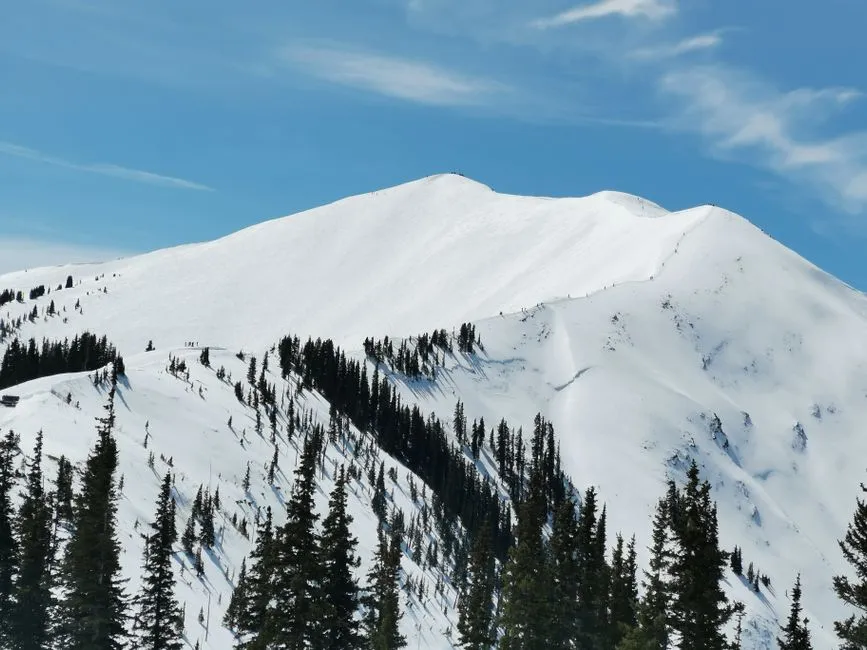 Aspen Snowmass: First Tracks Before the Public (Image Credits: Pexels)