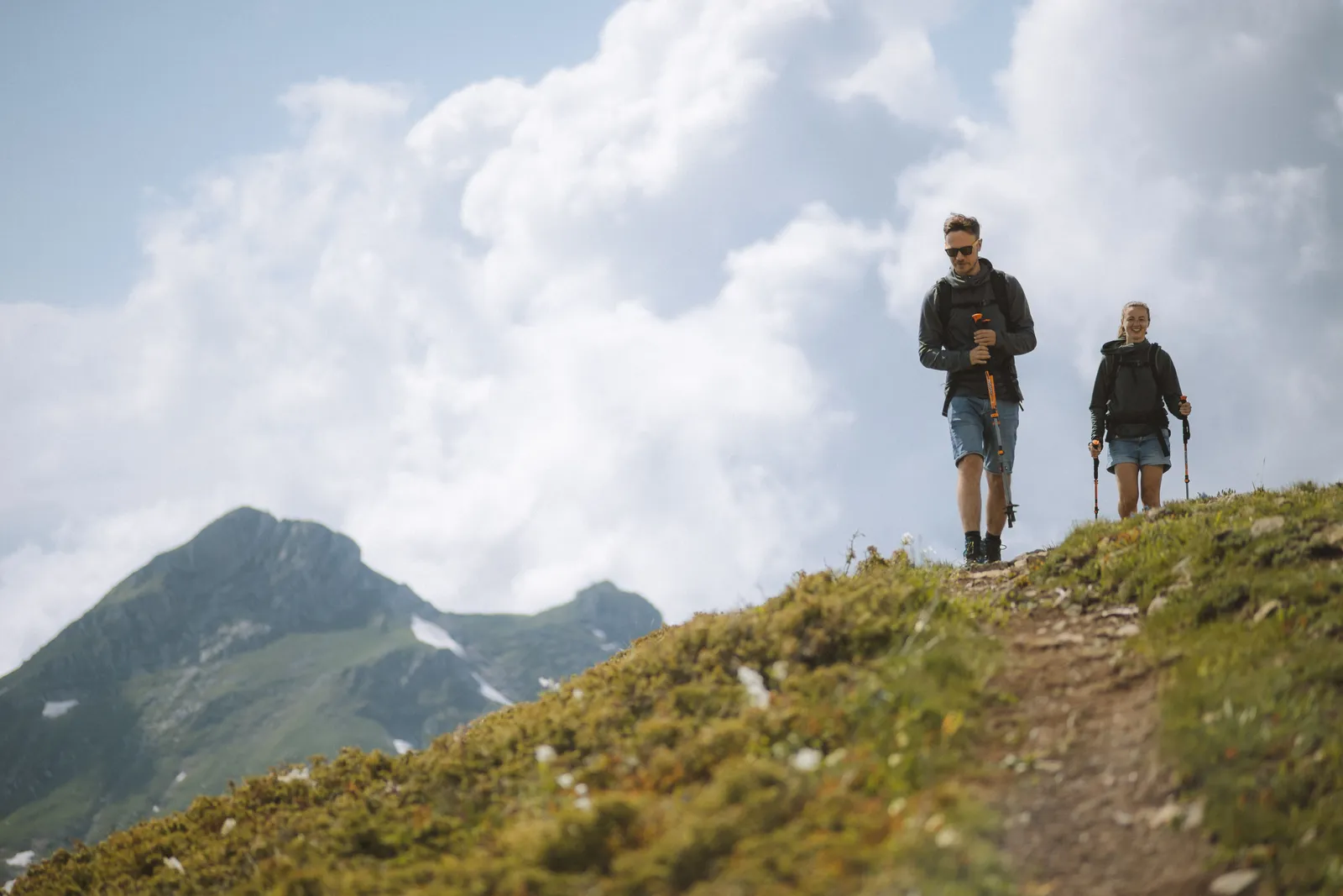 The Virgo Touch: Navigation, Research, and Zero Guesswork (Image Credits: Pexels)