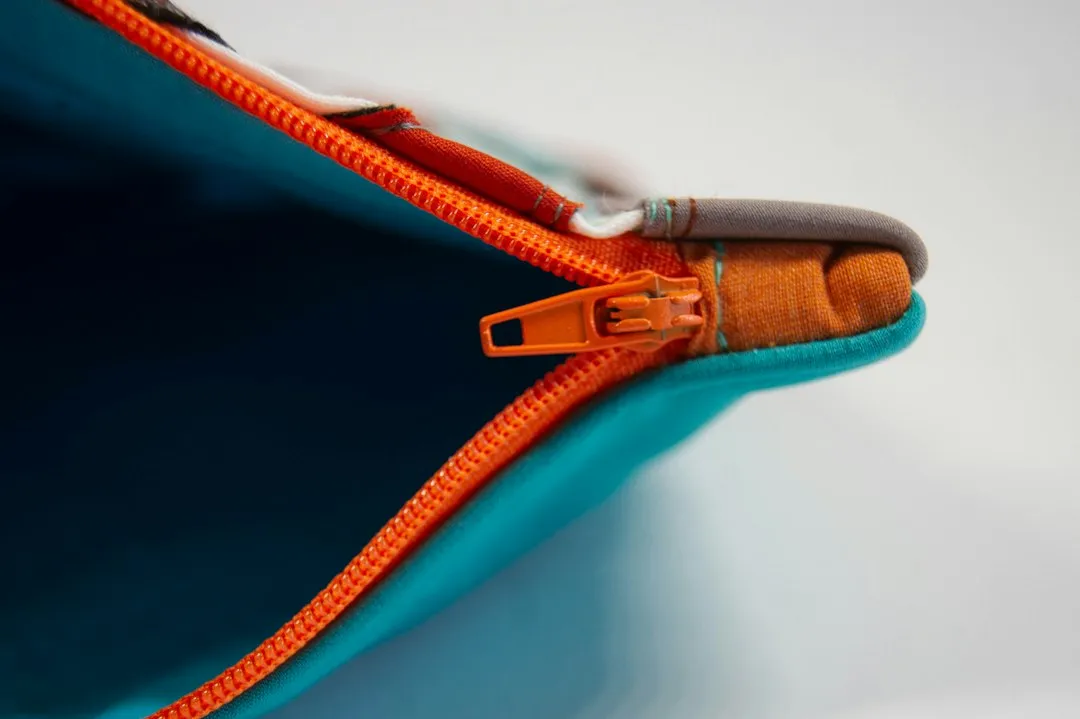 Choosing the Right Type of Zipper Lock (Image Credits: Unsplash)