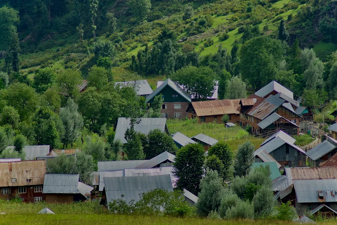 Why Travelers Are Choosing Forgotten Places Over Famous Ones (Image Credits: Unsplash)