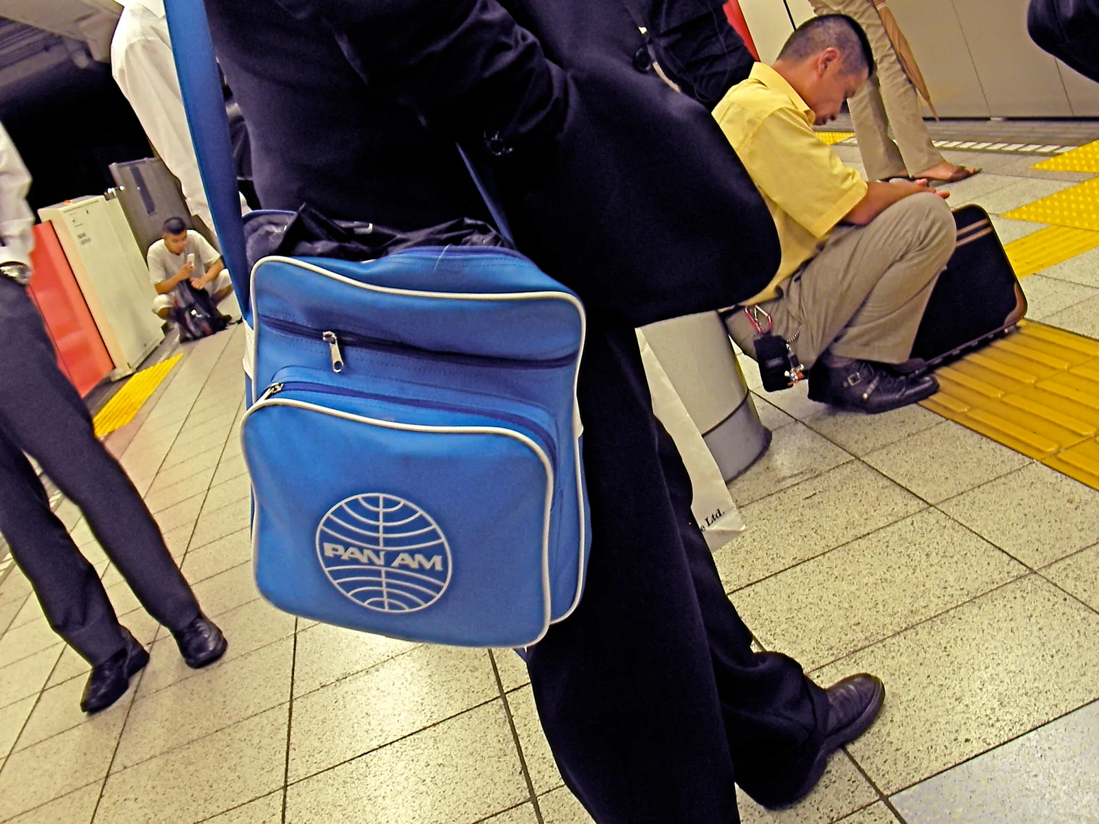 Pan Am: The Bag That Defined an Era (taiyofj, Flickr, CC BY 2.0)