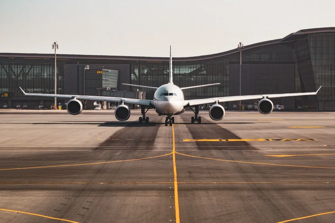 Structured Deplaning Cuts Time Nearly in Half (Image Credits: Unsplash)