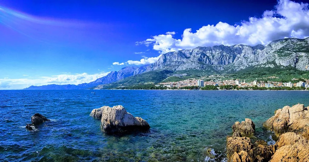 A Tourism Economy Built on Substance (sergei.gussev, Flickr, CC BY 2.0)