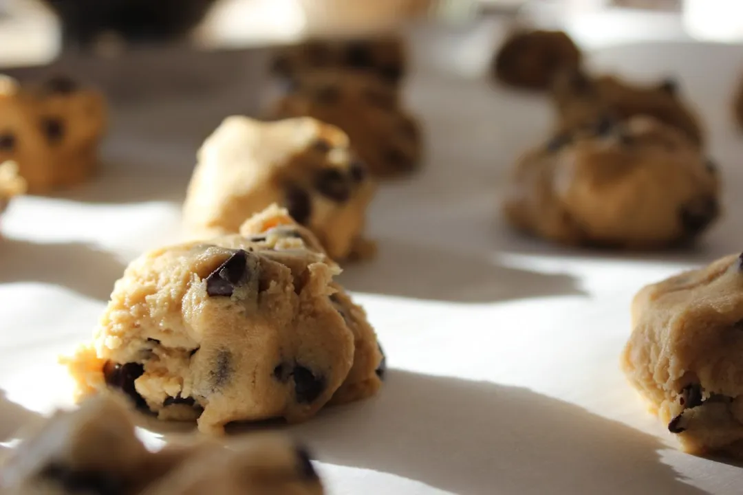 Chocolate Chip Cookie Dough: The Competitive Visionary (Image Credits: Unsplash)