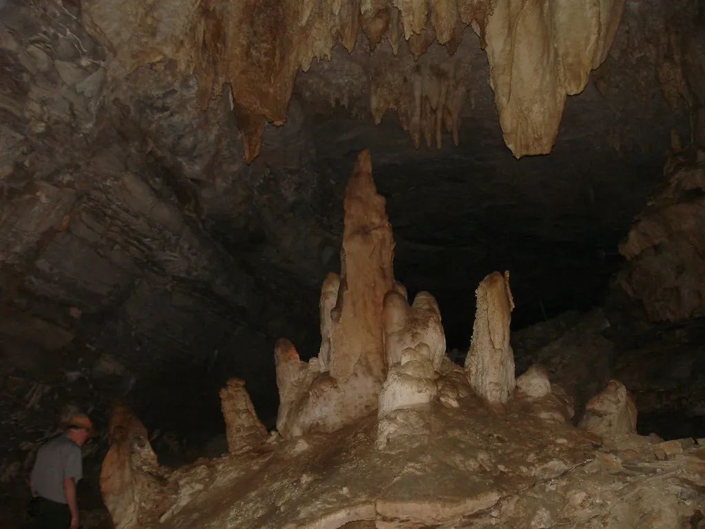 Kentucky Has More Caves Than Most Residents Realize (Navin75, Flickr, CC BY-SA 2.0)