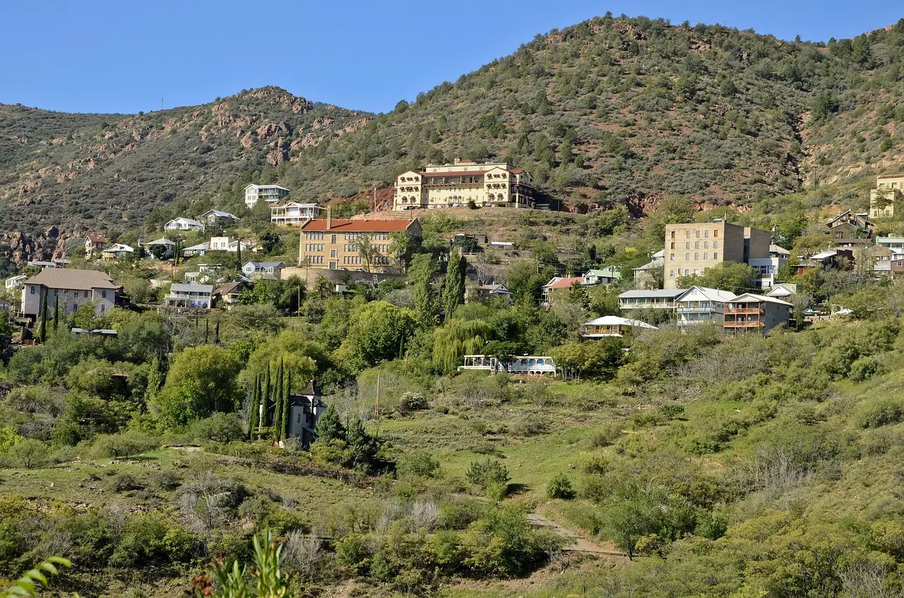 The First Major Act: Mingus Mountain and Jerome (Image Credits: Pixabay)