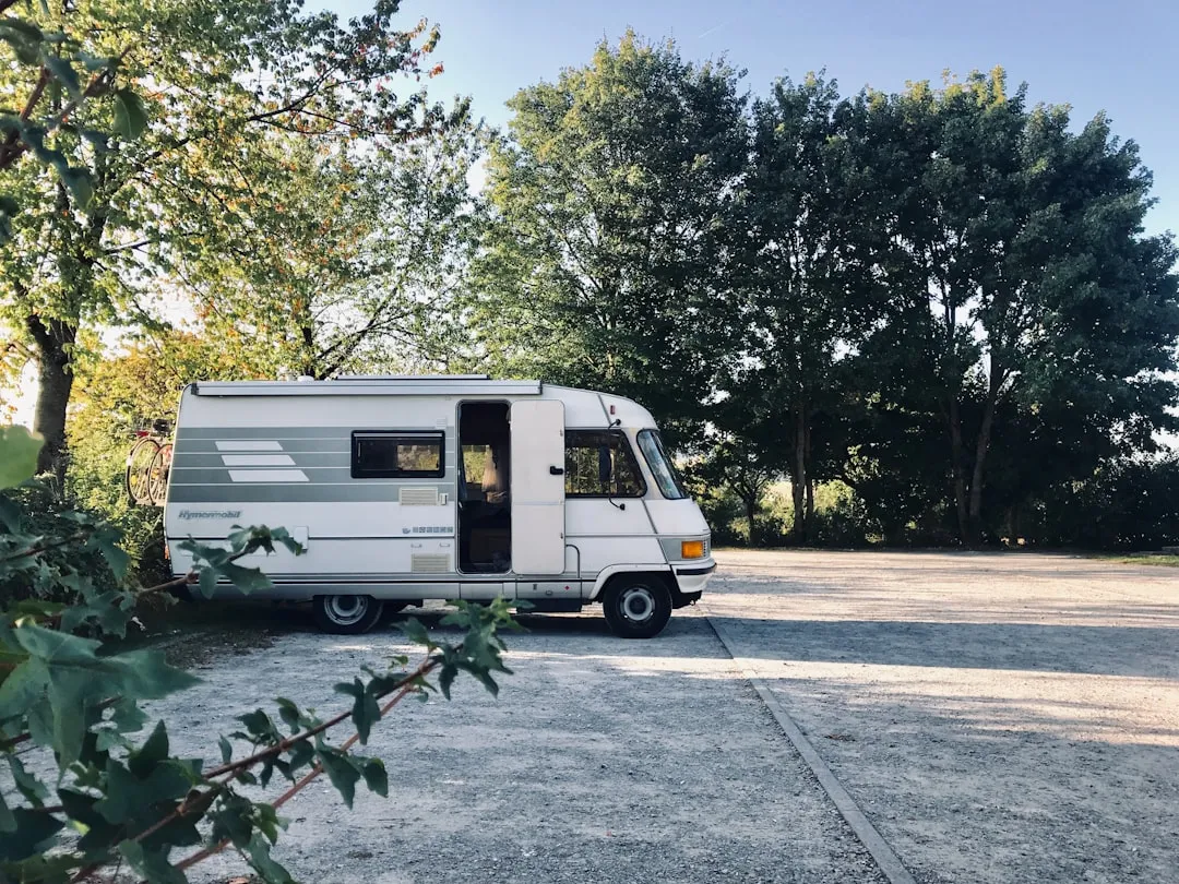 Treating Overnight Retail Parking as a Long-Term Campsite (Image Credits: Unsplash)