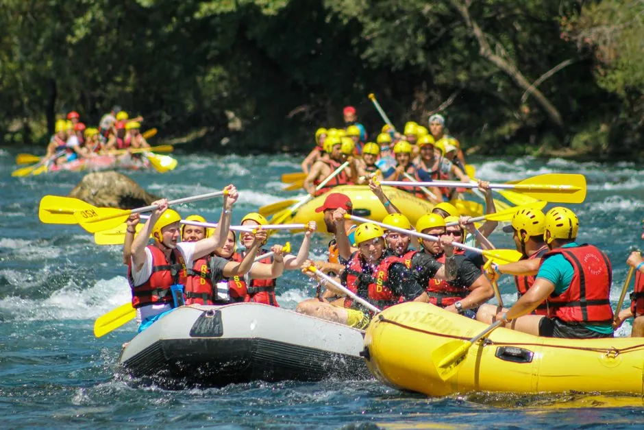 What Class III Looks Like from Inside the Raft (Image Credits: Pexels)