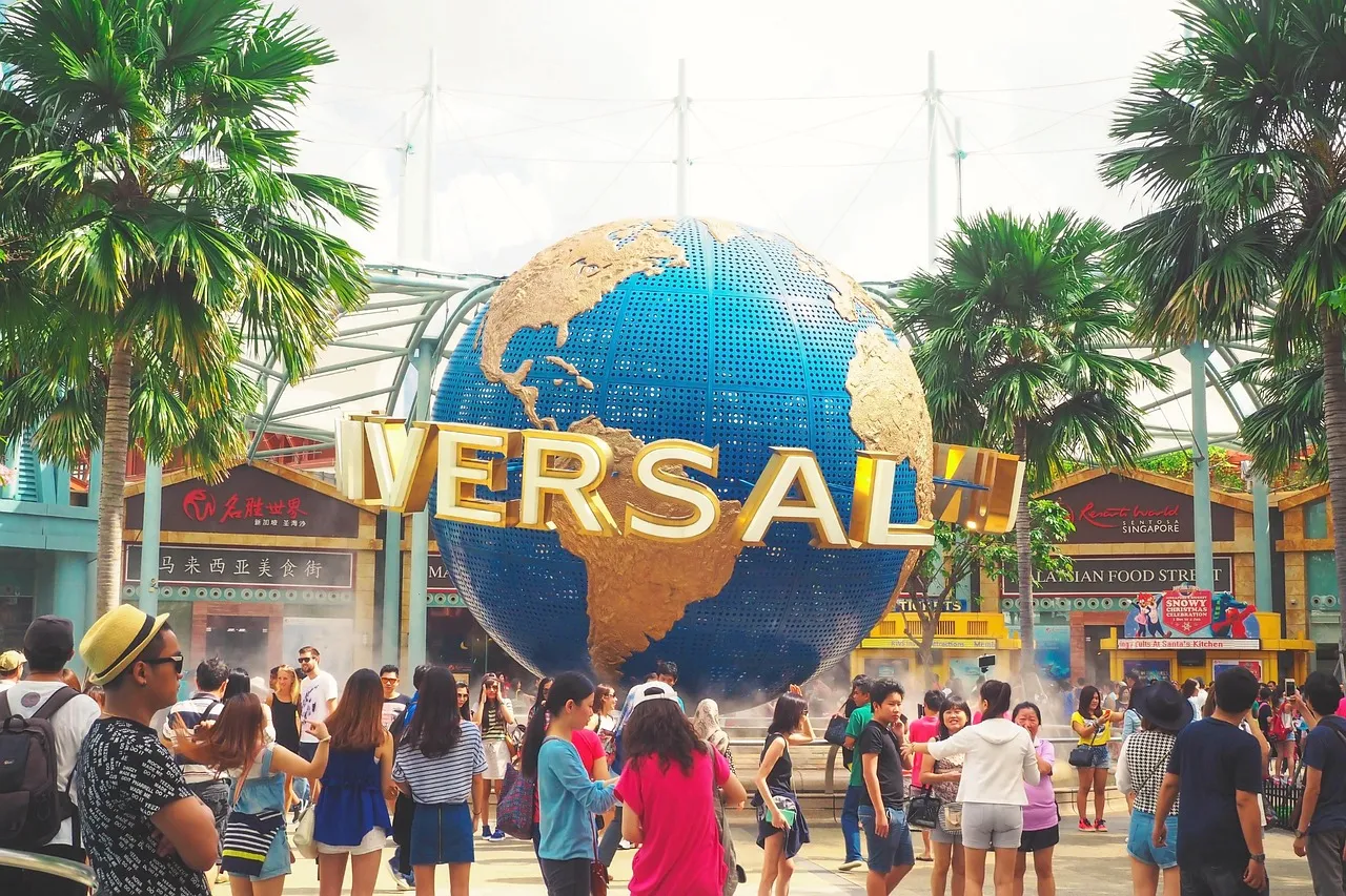Know When the Crowds Peak - and Plan Around It (Image Credits: Pixabay)