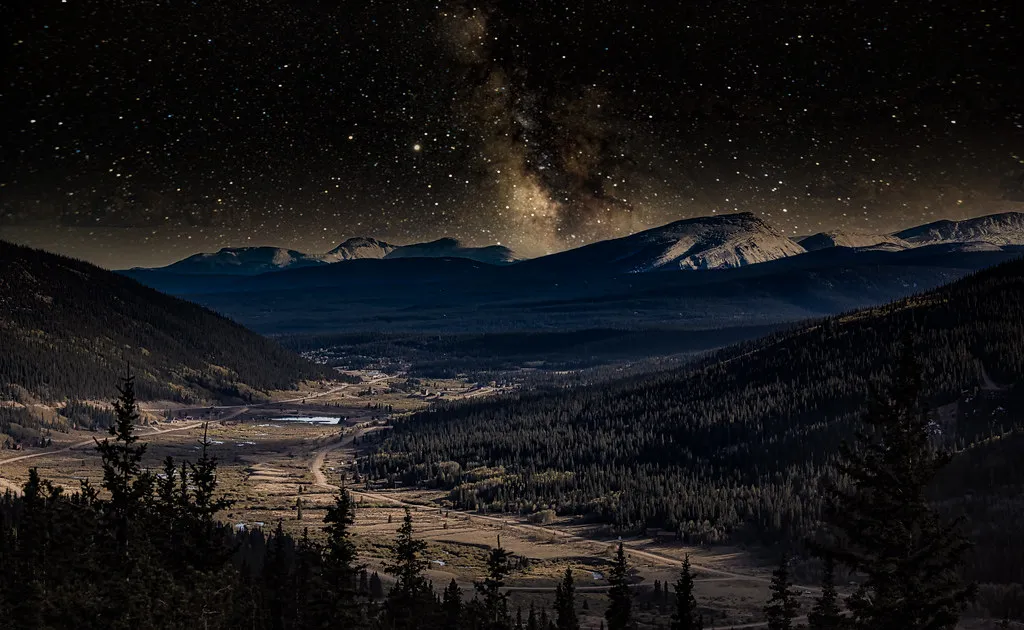 Why Stargazers Are Flocking to This Tiny, Dark-Sky Town in the