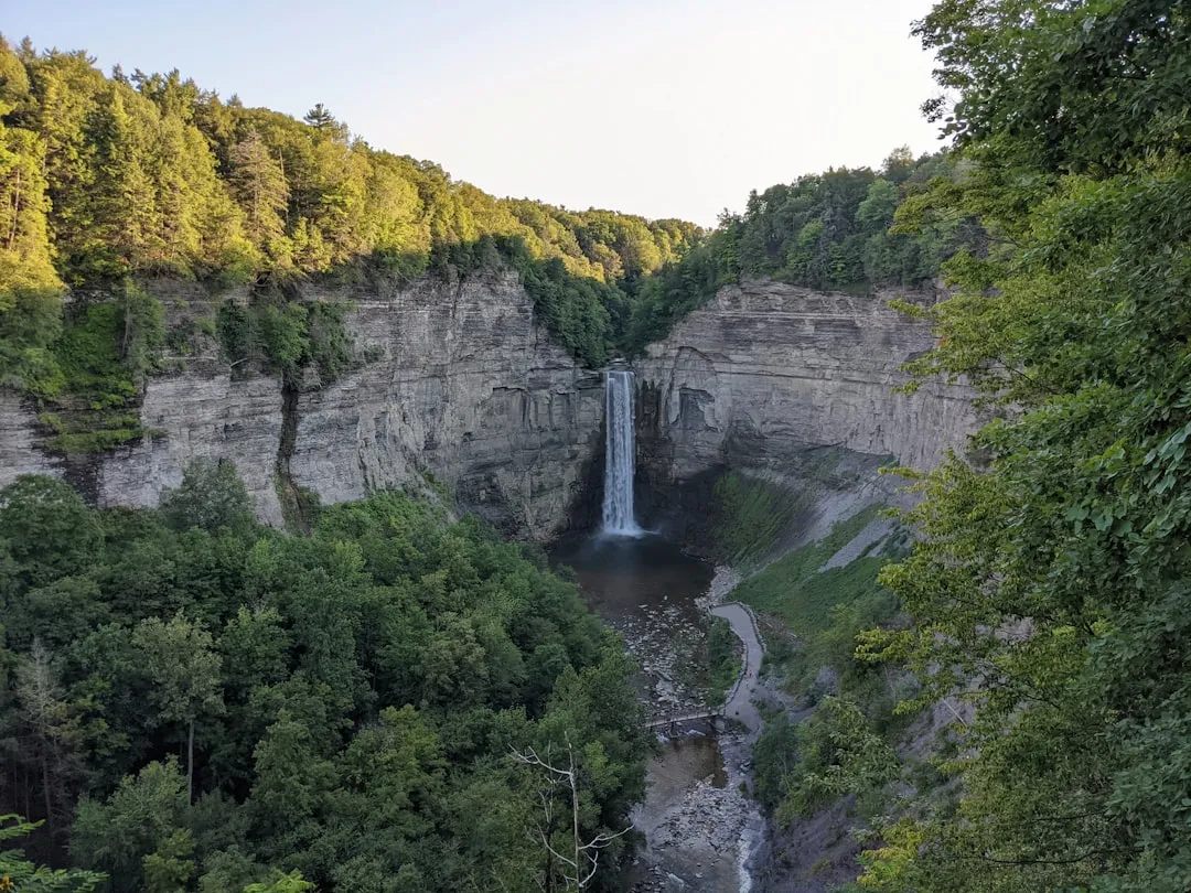 Taughannock Falls: The Tallest Drop East of the Rockies (Image Credits: Unsplash)