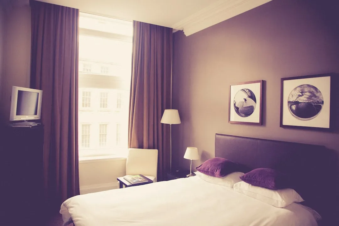 Why Weekends Are Actually the Worst Time to Book (Image Credits: Unsplash)