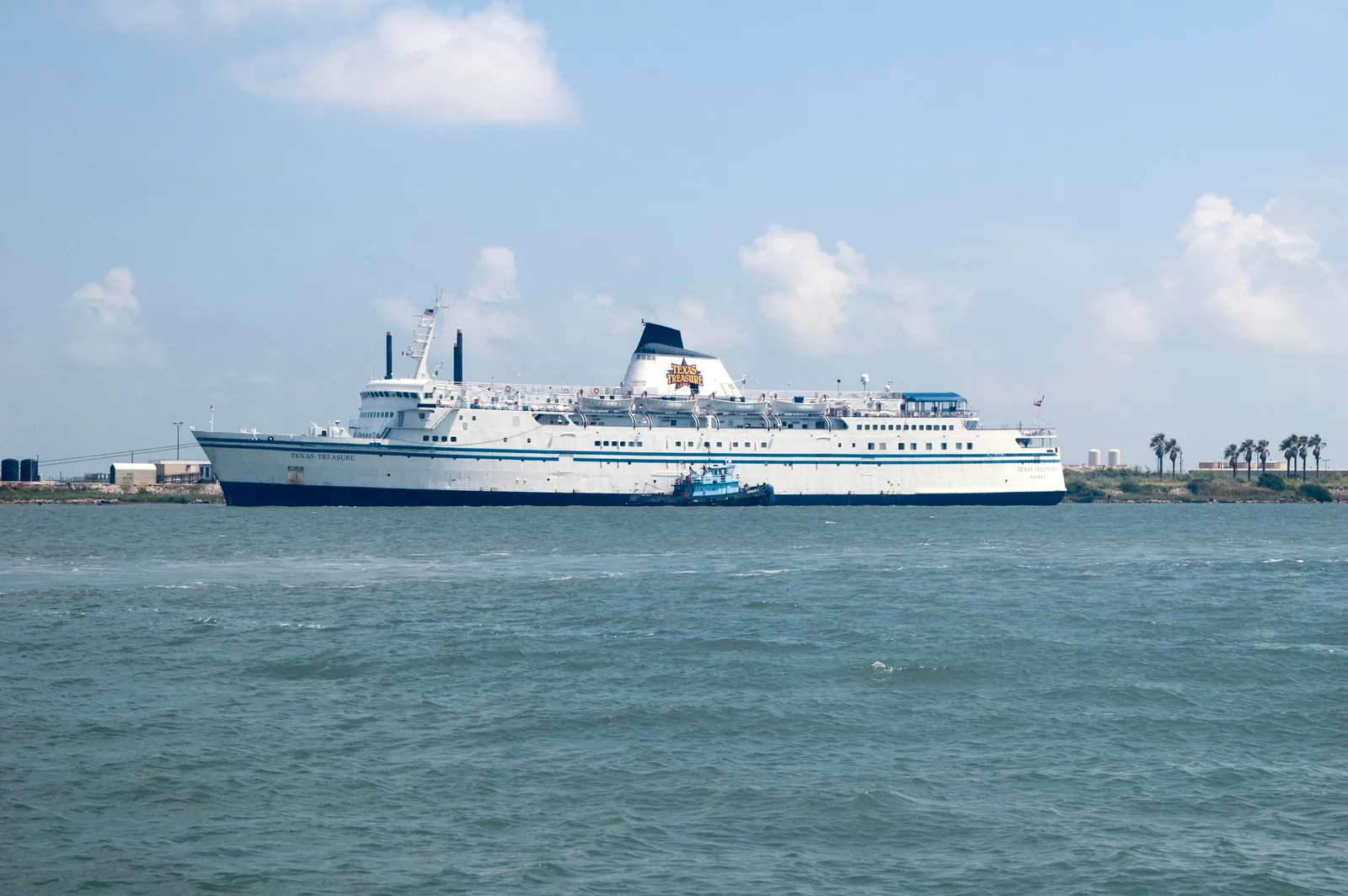 The "Fun Match" Strategy Across Cruise Lines (Flickr: Texas Treasure, CC BY-SA 2.0)