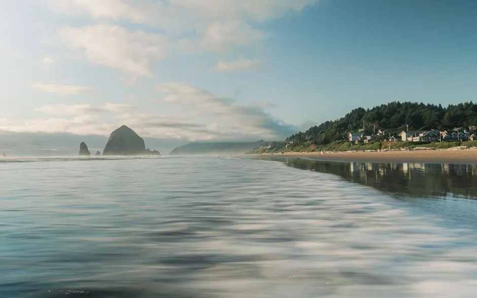 A Town That Deliberately Stayed Small (Image Credits: Pexels)