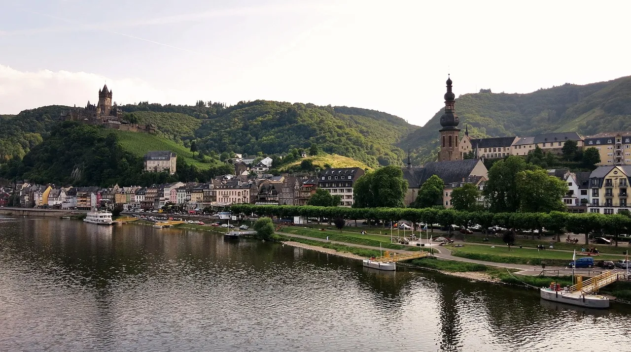 The Largest Castle on the Moselle (Image Credits: Pixabay)