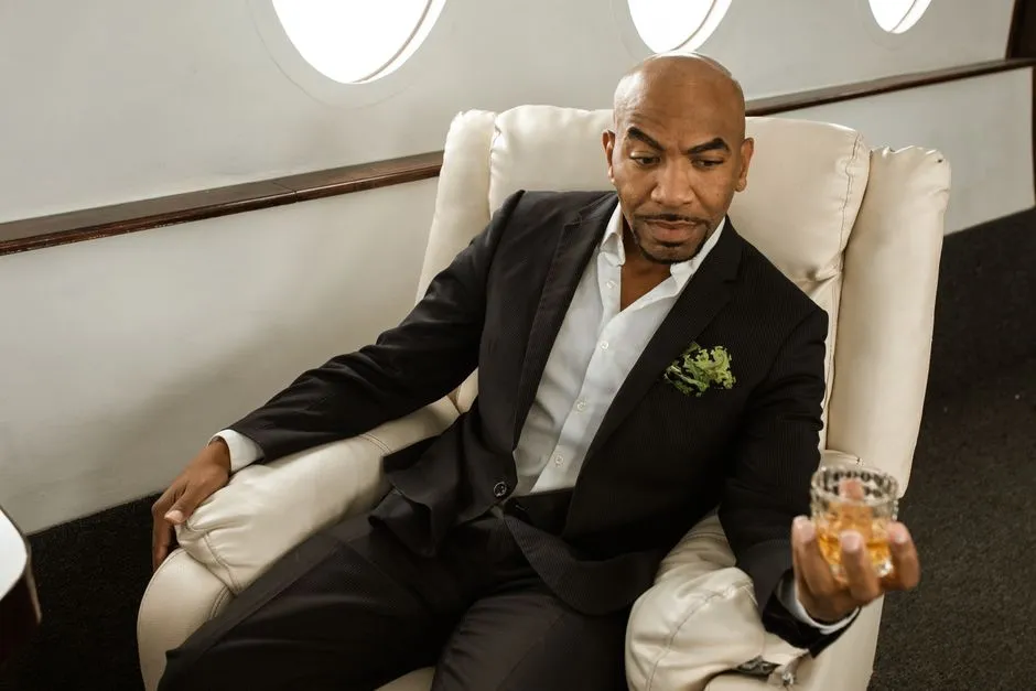 Drinking Alcohol Before or During Boarding Then Continuing to Push for More (Image Credits: Pexels)