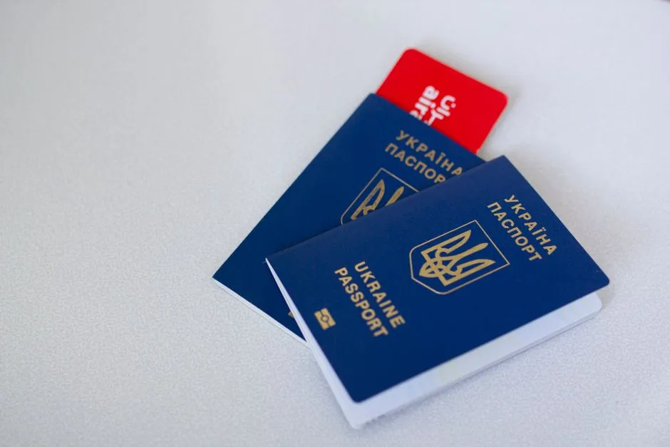 Paper Copy vs. Digital Copy: You Really Want Both (Image Credits: Pexels)