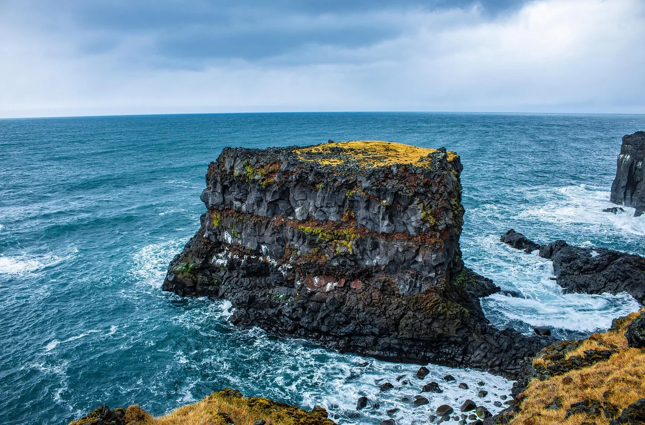 Aries: The Rugged Coast of Northern Spain and Iceland's Atlantic Shore (Image Credits: Pixabay)