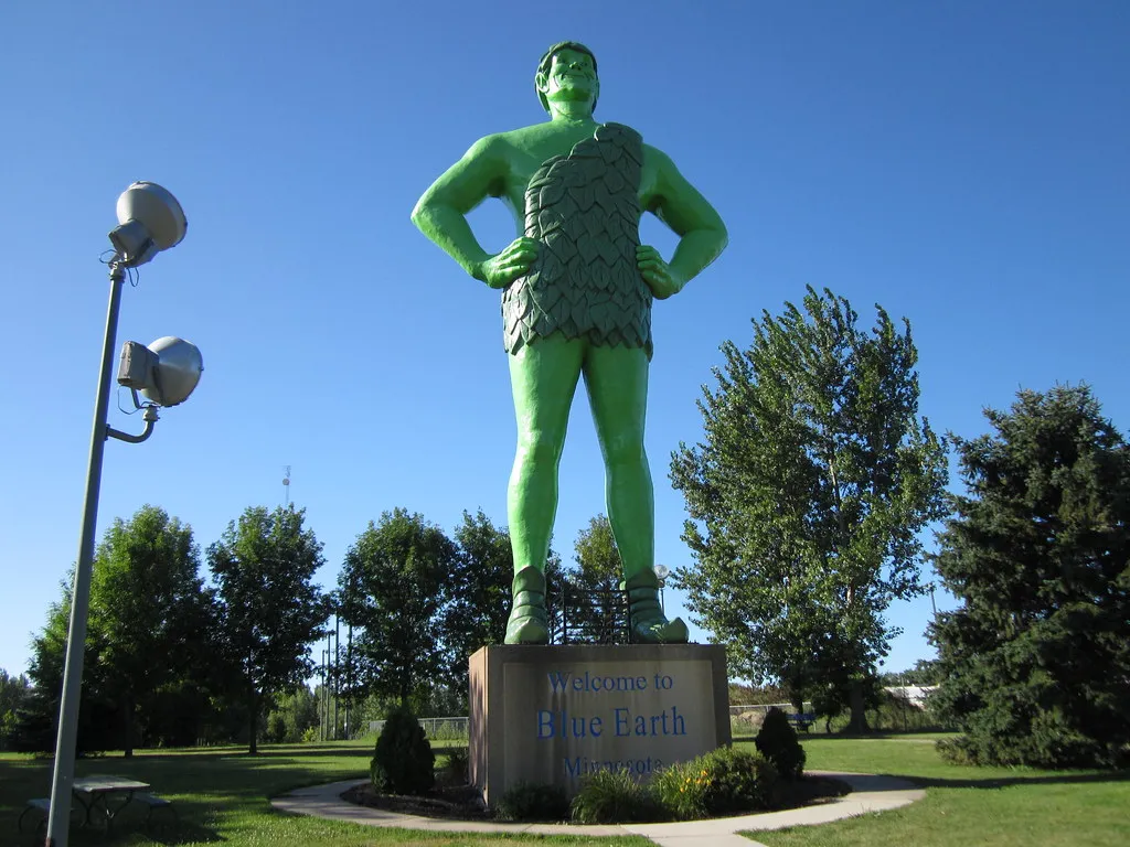 Minnesota's Giant Statues and the Towns That Built Them (Dougtone, Flickr, CC BY-SA 2.0)
