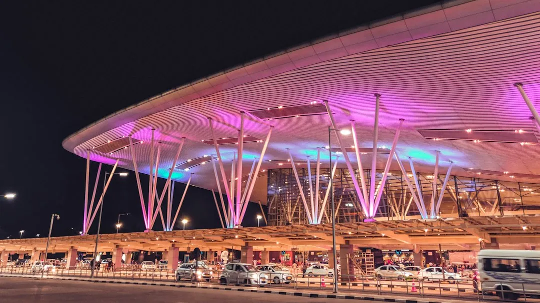 Singapore Changi: Wellness Built Into the Architecture (Image Credits: Unsplash)