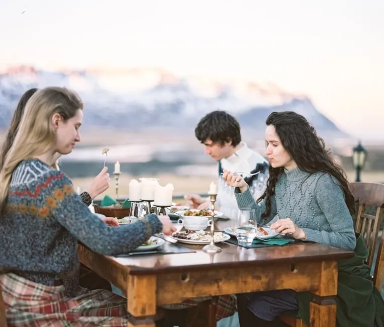 Dining That Goes Well Beyond Lodge Food (Image Credits: Pexels)