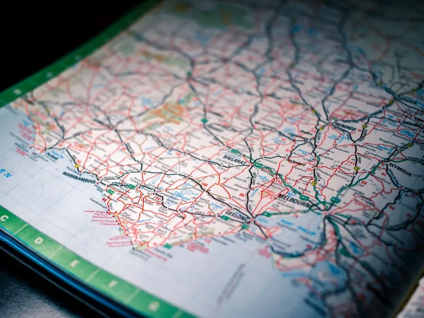 Rand McNally's Century of Road Trip Culture (Image Credits: Pexels)