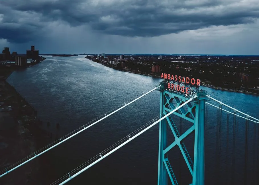 What This Quirk Actually Tells Us About Borders (Image Credits: Pexels)