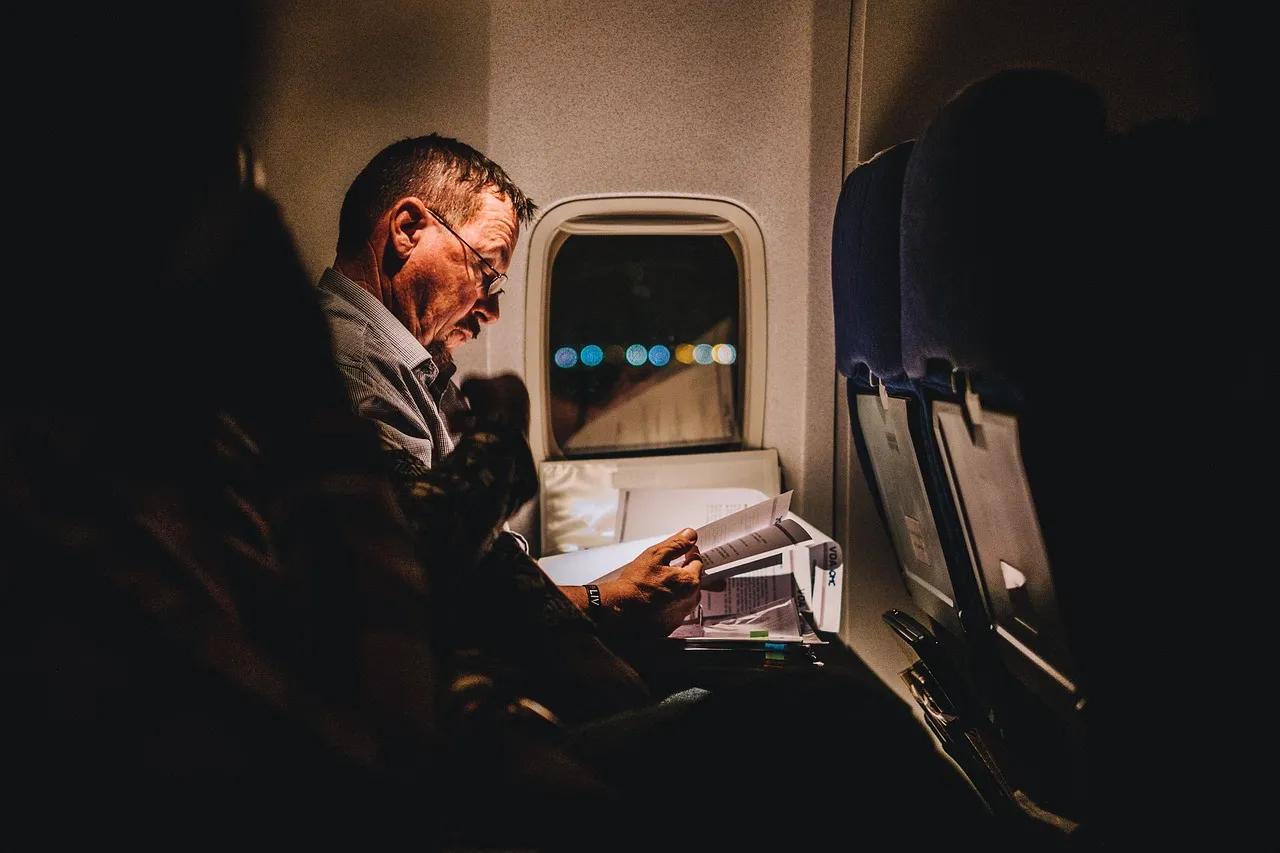 How Far Out to Book for International Flights (Image Credits: Pixabay)